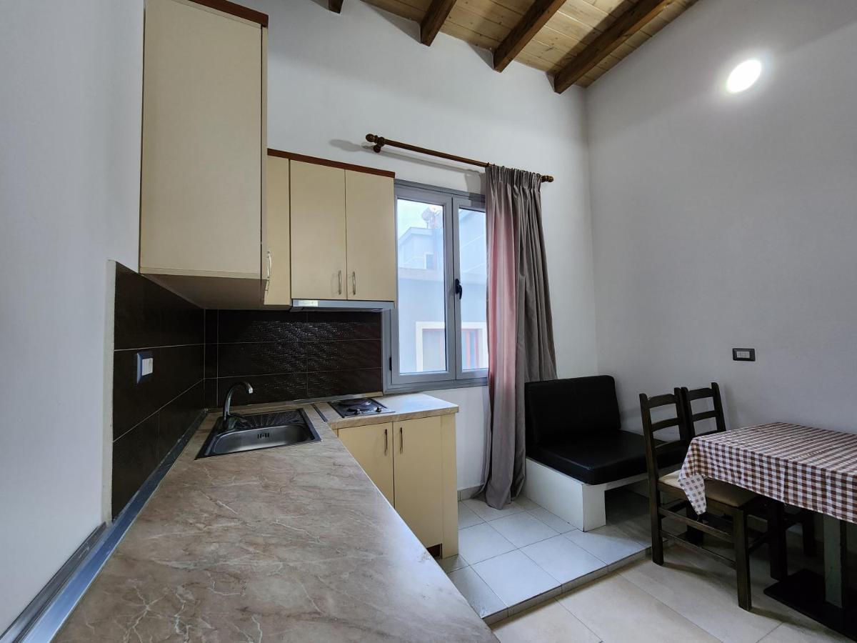 Blue Apartments فلورا المظهر الخارجي الصورة