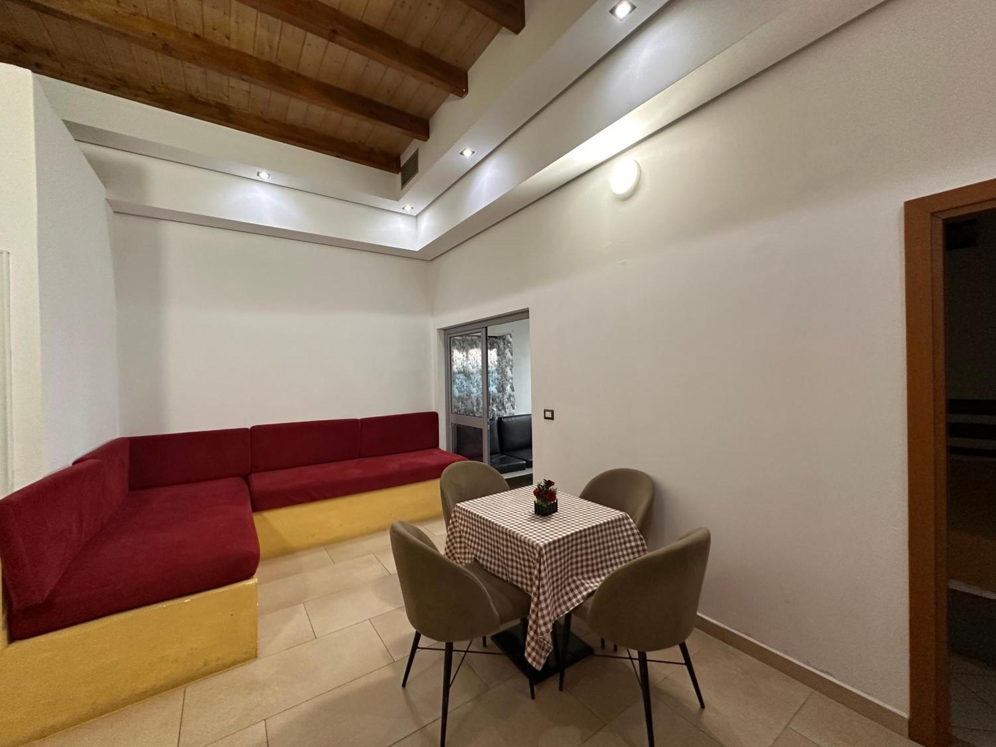 Blue Apartments فلورا المظهر الخارجي الصورة